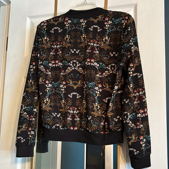 Chelsea & Theodore light jacket - Picture 5 of 5